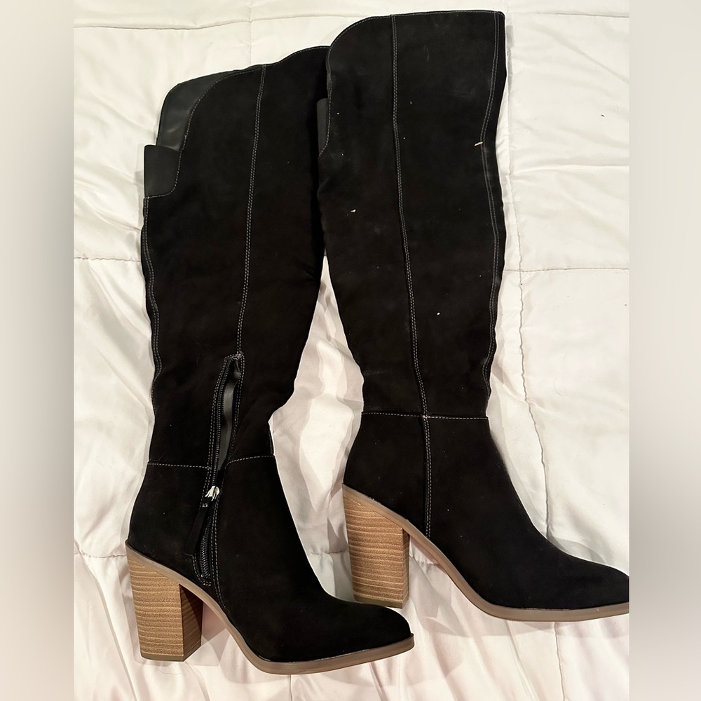 Over the Knee, Black suede boot
